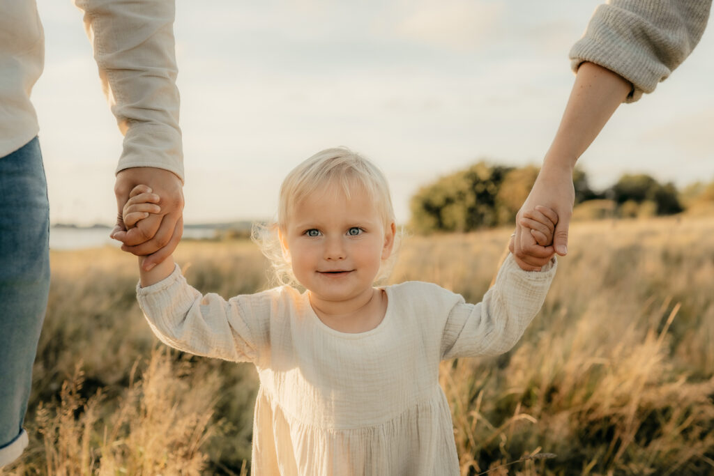Fotoshooting mit Kindern Stralsund, Familienfotoshooting Stralsund, Familien Fotograf Stralsund, Fotograf Familien Stralsund, Fotoshooting Familie Stralsund