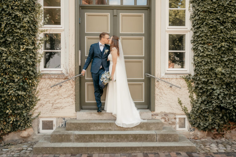 Read more about the article Hochzeit in Ribnitz Damgarten – liebevolle Trauung im Standesamt
