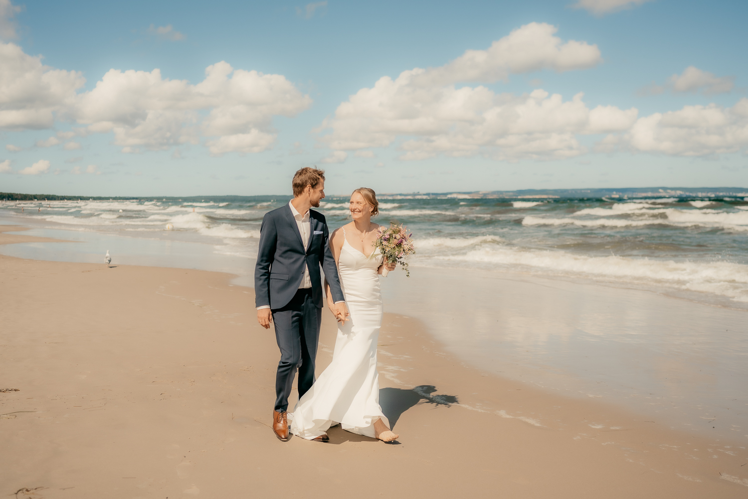 You are currently viewing festliche Hochzeit im Trausaal des A-Rosa Kurhaus Binz auf Rügen